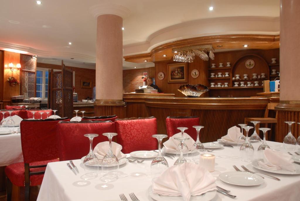 Hotel Le Palais Des Cerisiers Azrou Zewnętrze zdjęcie